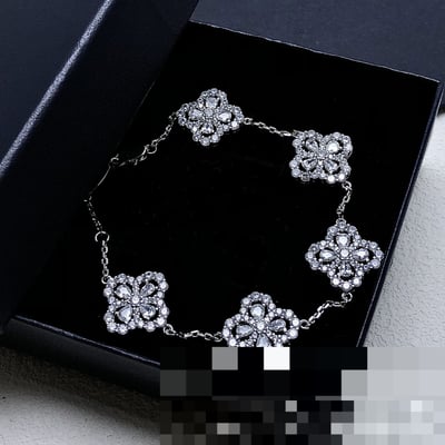 Premium Diamond-Set Bracelet Floral Direct Wholesale Bracelet