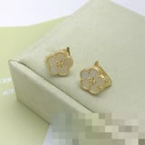 New Floral Jewelry Earrings Floral Stud Earrings European Style Best Seller Earrings Gold VAN CLEEF