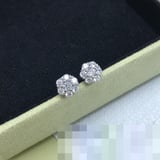New Zircon Floral Stud Earrings Fashion Minimalist Stud Earrings Factory VAN CLEEF