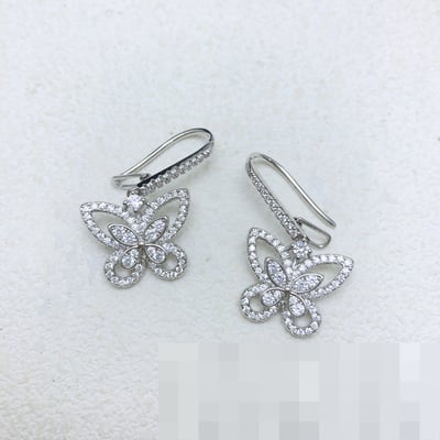 New Diamond-Set Stud Earrings Fashion Minimalist Direct Earrings VAN CLEEF