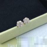 New Zircon Floral Stud Earrings Fashion Minimalist Stud Earrings Factory VAN CLEEF