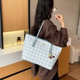 Coach bag 6681 # with pendant lining, hardware, packaging, tag, lining, washed label full set with logo. High elastic fabric for a thick feel