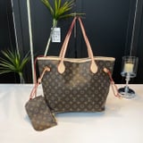 No. F01 # Louis Vuitton bag
