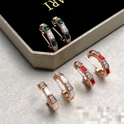 Premium White Earrings Minimalist Fashion Stud Earrings Fashion