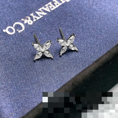 Premium Fashion Ins Style Versatile Stud Earrings Factory Direct high quality jewelryVAN CLEEF