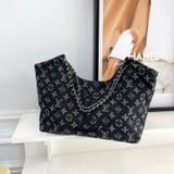 3239 Louis Vuitton shopping bag