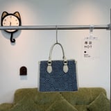 2102 Louis Vuitton handbag