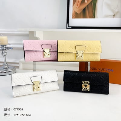 C7753 Louis Vuitton walletnormal quality with🧾 box and no invoice