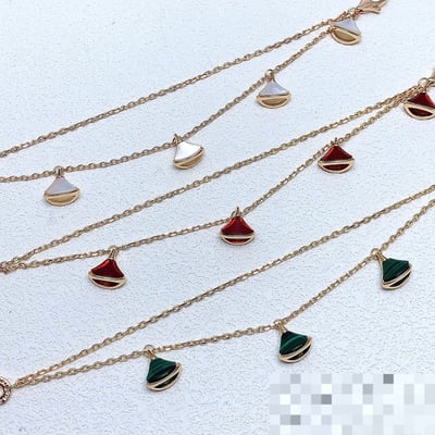 V Gold Premium Bracelet White Rose Gold Red