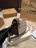 Coach Chain Crossbody Signature Presbyopic with box