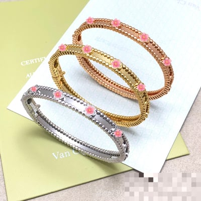 Premium Floral Bangle Gold Wholesale