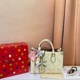 41066-6 Louis Vuitton bag with box