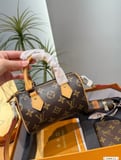 Box Louis Vuitton speedy nanoL home pillow➕ wallet ➕mouth red bag Size 16 10