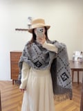 Fendi scarf size: 180-60cm