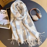 Louis Vuitton scarf size: 180-60cm