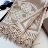 Louis Vuitton scarf size: 180-60cm