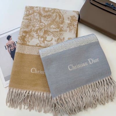 Dior scarf. Size: 180-60cm