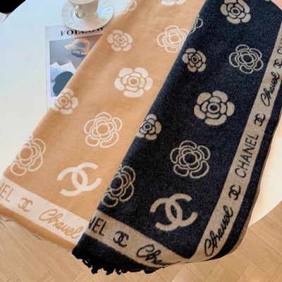 Chanel scarf size: 180-60cm
