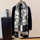 Dior scarf size: 180-60cm