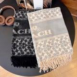 Coach scarf. Size: 180-60cm