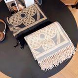 Louis Vuitton scarf size: 180-60cm