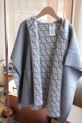 FENDl reversible wool and cashmere blend knit coat cloak Size Unicode