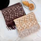 Coach scarf. Size: 180-60cm