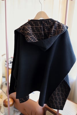 FENDl reversible wool and cashmere blend knit coat cloak Size Unicode