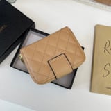 518 # Brand • Chanel wallet