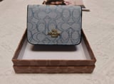 Coach handheld change purse 447