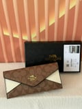 2214# coach wallet
