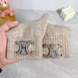 Celine [scarf➕ hat with fur ball➕ gloves] Three-piece set Material: 50% wool➕ 50% acryli!
