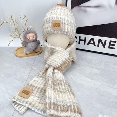 UGG (scarf + wool hat two-piece set)