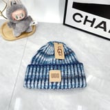UGG (scarf + wool hat two-piece set) autumn and winter thickened ear cap warm