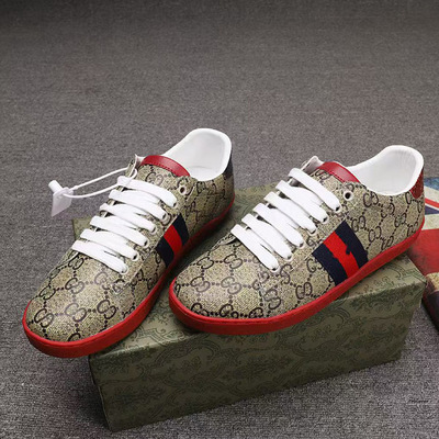 Gucci European light luxury Mickey Mouse white shoes men summer new breathable light luxury all-match couple shoes Gucci casual skate shoes