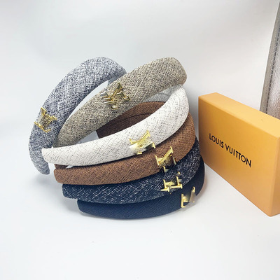 Louis Vuitton Green High Version Chanel Wind Hair Card Headband Women's 2025 New Letter Headband High Cranial Top Pressure Premium