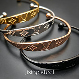 Louis Vuitton New Rose Gold Titanium Steel Couple Bracelet 18K Gold Plated Light Luxury Opening Bracelet V