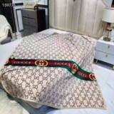 Cross-border foreign trade fashion brand blanket big brand gift flannel blanket office nap blanket air conditioning blanket gift box