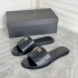 Coach25 New Summer Women's Beach Shoes Flat Flip Flops Women's Summer Outdoor Fashion Flip Flops