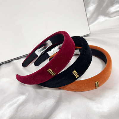 miumiu red vintage port style velvet headband women 2023 new premium elegant sponge headband hair card versatile headwear
