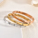 Manufacturer wholesale Cartier classic love series ten diamond bracelet titanium steel plated 18K nail bracelet not faded