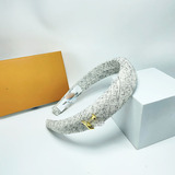 Louis Vuitton Green High Version Chanel Wind Hair Card Headband Women's 2025 New Letter Headband High Cranial Top Pressure Premium