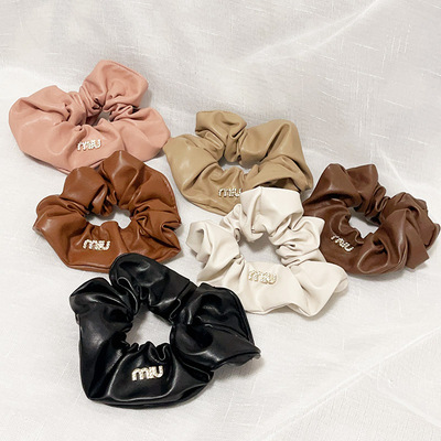 miumiu european and american style solid color high-grade hair ring milk tea color PU leather large intestine circle net celebrity blogger same style niche hair accessories