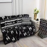 Cross-border foreign trade fashion brand blanket big brand gift flannel blanket office nap blanket air conditioning blanket gift box
