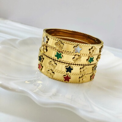 18k Gold Titanium Steel Flower Bracelet Kaleidoscope Color Bracelet Cross Border Hot Sale Five Leaf Flower Buckle Bracelet Waterproof