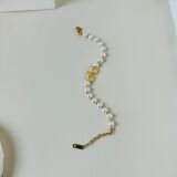 Stainless Steel Pearl Plus Pearl Bracelet Huajia V Letter Pearl Bracelet Gold French Vintage Letter Big Hand