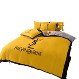 Louis Vuitton Trendy Thick Milk Fleece Four-Piece Set Winter Warm Baby Fleece Bed Sheet Duvet Cover Reversible Fleece Bedding