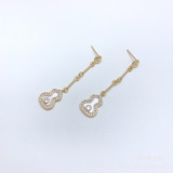 Classic high version Kirin family classic red agate tassel 2 diamond-set diamond hoist earrings Seiko premium earrings
