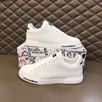 Mens Skate Shoes Casual Shoes Red Hot Seller DG Versatile Sneakers