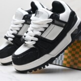 Foreign trade Putian shoes Louis Vuitton empty glue version Trainer Chubby Ding heavy sole bread shoes men and women cross-border running shoes